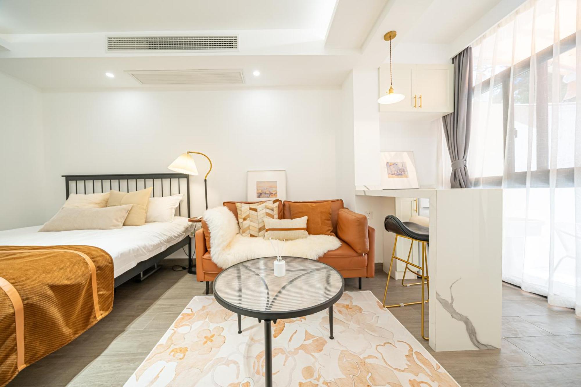 Tonight Hotel South Shanxi Road Shanghai Bagian luar foto